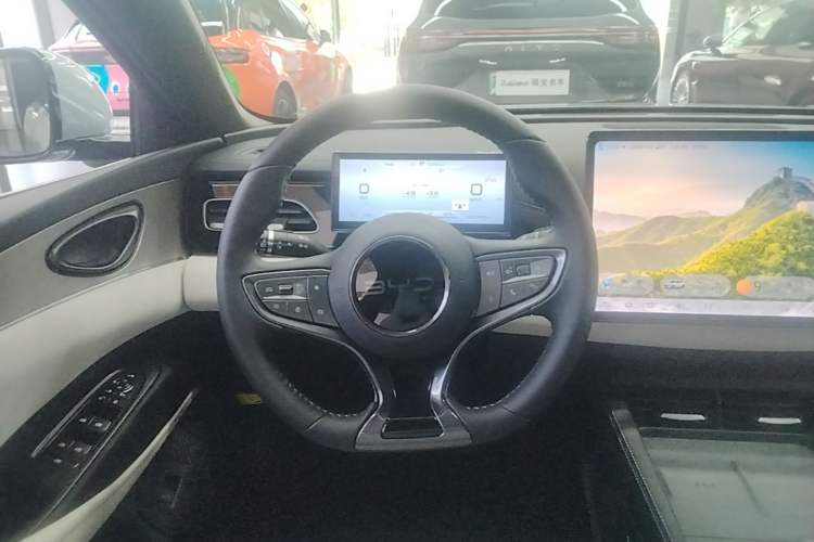 Used BYD Seal 06 New Energy 2024 DM-i 120KM Flagship Model Steering Wheel