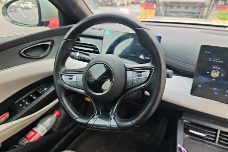 Used BYD Seal 06 New Energy 2024 DM-i 80KM Luxury Model Steering Wheel