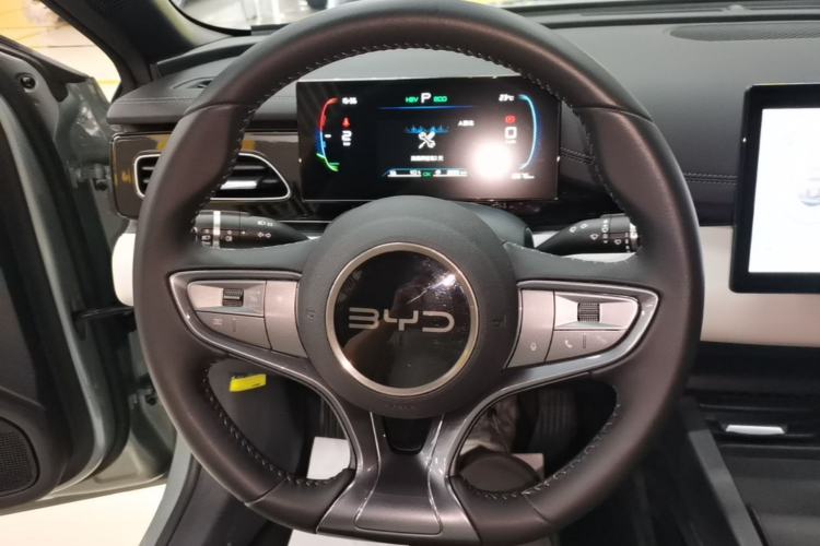 Used BYD Seal 06 New Energy 2024 DM-i 80KM Luxury Model Steering Wheel