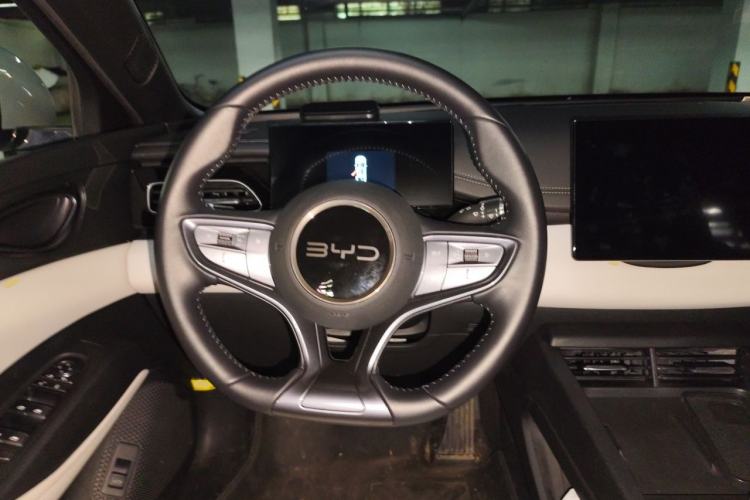 Used BYD Seal 06 New Energy 2024 DM-i 80KM Luxury Model Steering Wheel