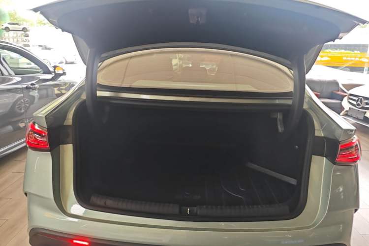 Used BYD Seal 06 New Energy 2024 DM-i 120KM Prestige Model Trunk