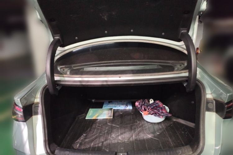 Used BYD Seal 06 New Energy 2024 DM-i 80KM Luxury Model Trunk