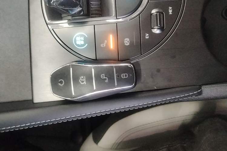 Used BYD Seal 06 New Energy 2024 DM-i 120KM Flagship Model Vehicle Key