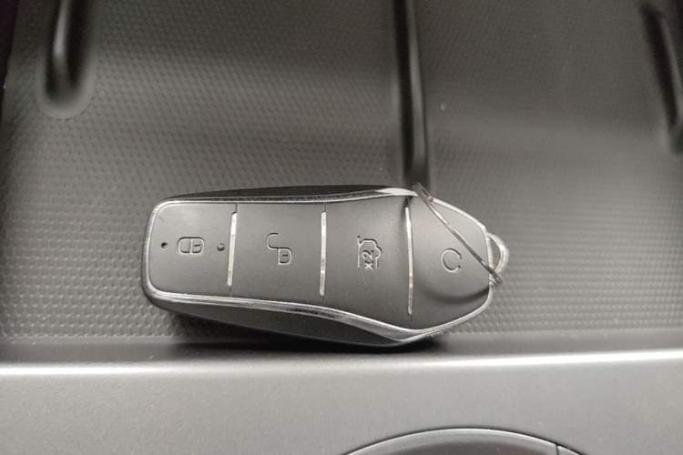 Used BYD Seal 06 New Energy 2024 DM-i 120KM Prestige Model Vehicle Key