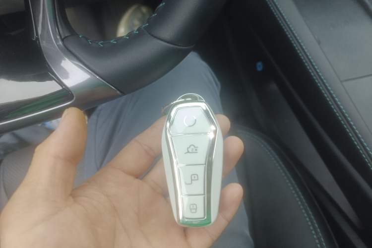 Used BYD Seal 06 New Energy 2024 DM-i 80KM Prestige Model Interior 1