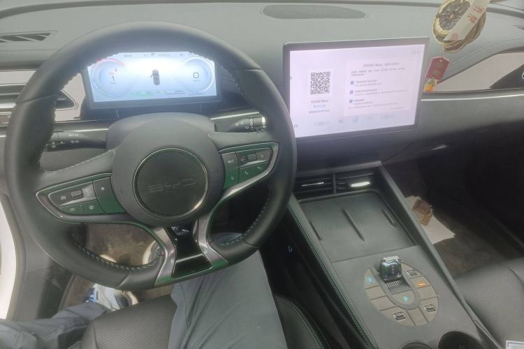 Used BYD Seal 06 New Energy 2024 DM-i 80KM Prestige Model Interior 2