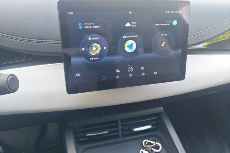 Used BYD Seal 06 New Energy 2024 DM-i 80KM Luxury Model Audio And AC Panel