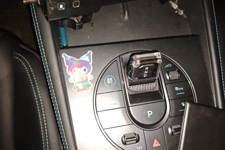 Used BYD Seal 06 New Energy 2024 DM-i 80KM Luxury Model Gear Lever