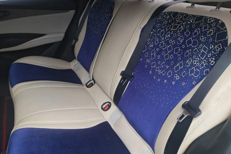 Used BYD Seal 06 New Energy 2024 DM-i 80KM Prestige Model Interior 4
