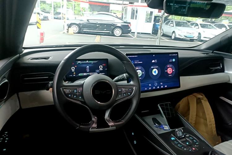 Used BYD Seal 06 New Energy 2024 DM-i 120KM Flagship Model Center Console