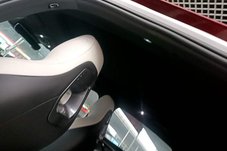 Used BYD Seal 06 New Energy 2024 DM-i 120KM Flagship Model Headliner