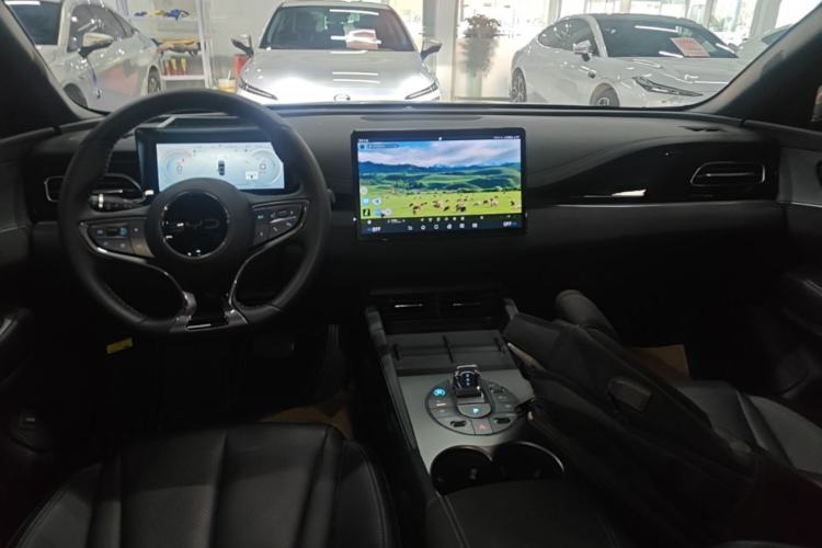 Used BYD Seal 06 New Energy 2024 DM-i 120KM Luxury Model Center Console