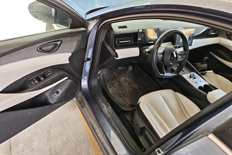 Used BYD Seal 06 New Energy 2024 DM-i 80KM Luxury Model Driver Seat