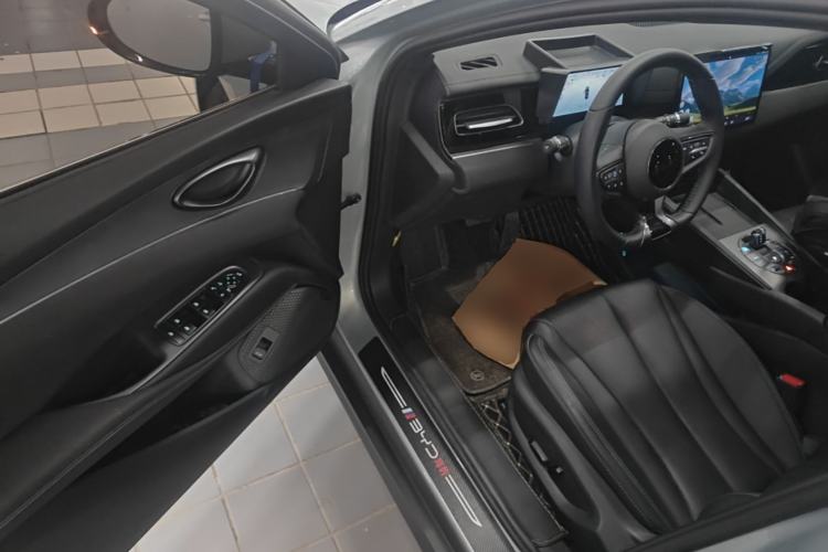 Used BYD Seal 06 New Energy 2024 DM-i 120KM Luxury Model Driver Seat