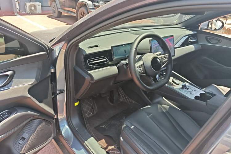 Used BYD Seal 06 New Energy 2024 DM-i 80KM Prestige Model Driver Seat