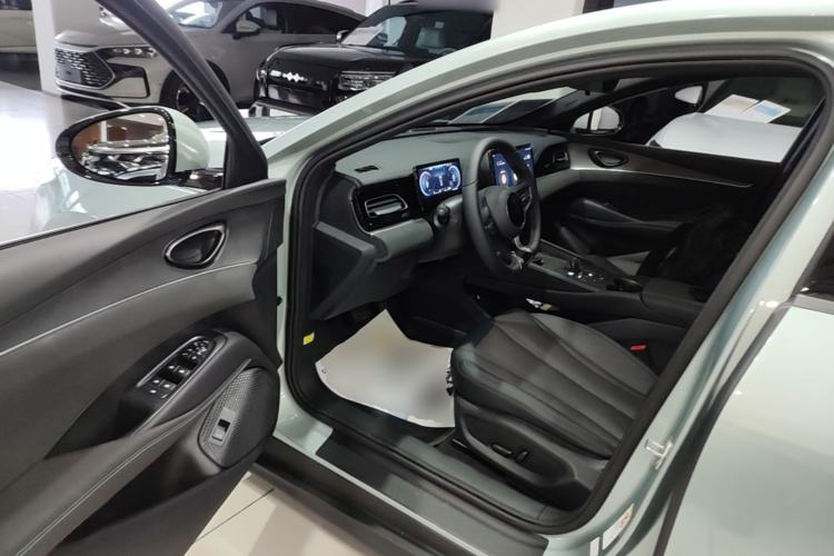 Used BYD Seal 06 New Energy 2024 DM-i 120KM Luxury Model Driver Seat