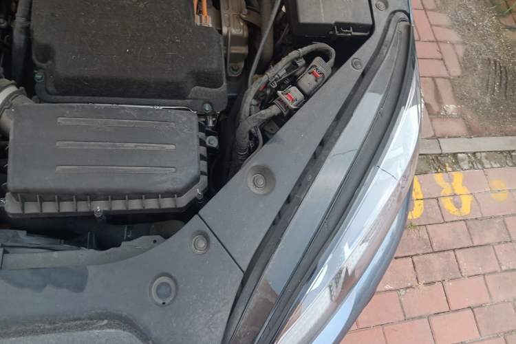 Used BYD Seal 06 New Energy 2024 DM-i 80KM Prestige Model Engine Bay Left