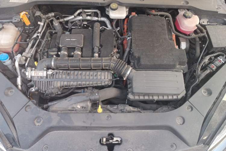 Used BYD Seal 06 New Energy 2024 DM-i 80KM Luxury Model Engine Bay