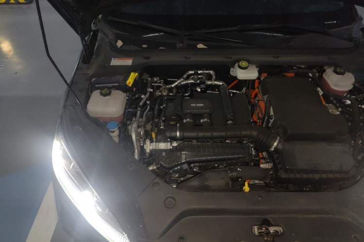 Used BYD Seal 06 New Energy 2024 DM-i 80KM Prestige Model Engine Bay Right