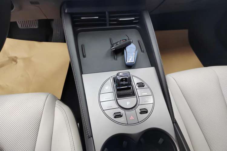Used BYD Seal 06 New Energy 2024 DM-i 80KM Prestige Model Gear Lever