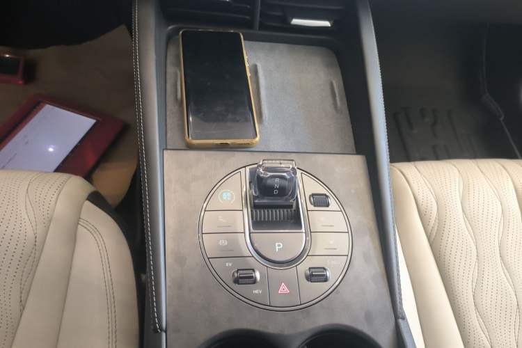 Used BYD Seal 06 New Energy 2024 DM-i 120KM Flagship Model Gear Lever