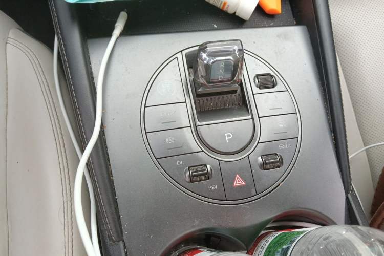Used BYD Seal 06 New Energy 2024 DM-i 80KM Prestige Model Gear Lever