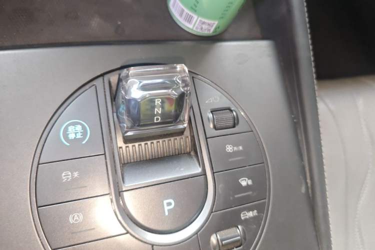 Used BYD Seal 06 New Energy 2024 DM-i 120KM Prestige Model Gear Lever