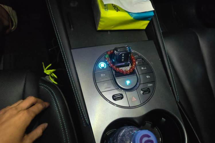 Used BYD Seal 06 New Energy 2024 DM-i 80KM Prestige Model Gear Lever