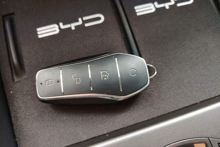Used BYD Seal 06 New Energy 2024 DM-i 80KM Prestige Model Interior 1