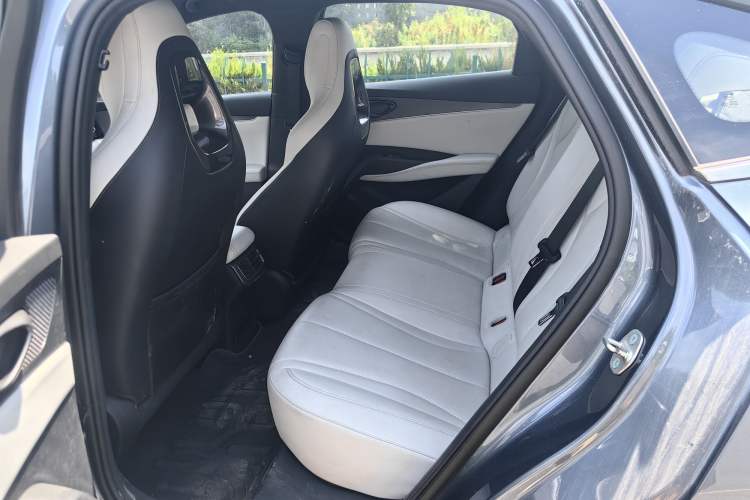 Used BYD Seal 06 New Energy 2024 DM-i 80KM Luxury Model Interior 2