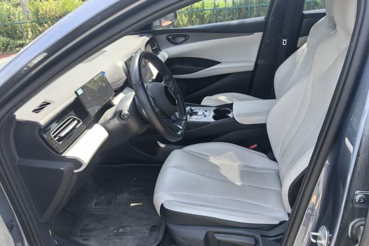 Used BYD Seal 06 New Energy 2024 DM-i 80KM Luxury Model Interior 3