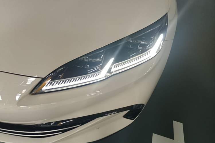 Used BYD Seal 06 New Energy 2024 DM-i 80KM Prestige Model Left Front Headlight