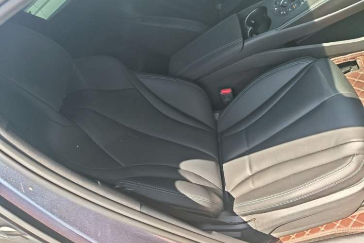 Used BYD Seal 06 New Energy 2024 DM-i 80KM Prestige Model Right Front Seat