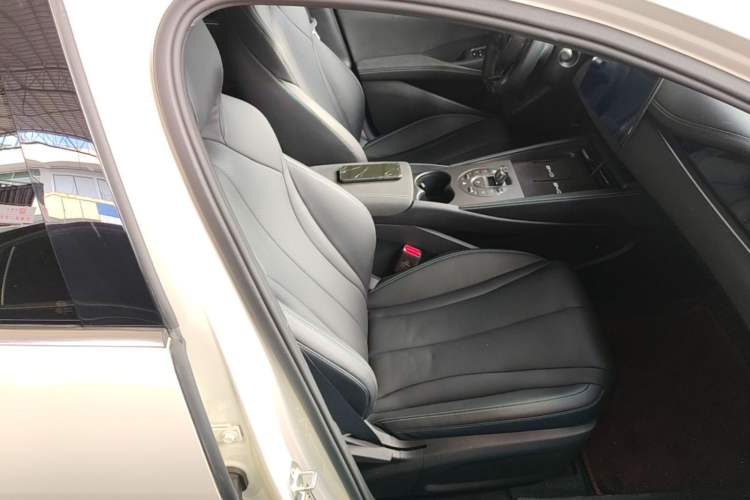 Used BYD Seal 06 New Energy 2024 DM-i 80KM Prestige Model Right Front Seat
