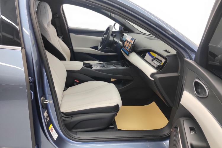 Used BYD Seal 06 New Energy 2024 DM-i 80KM Prestige Model Right Front Seat