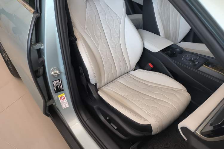 Used BYD Seal 06 New Energy 2024 DM-i 120KM Flagship Model Right Front Seat
