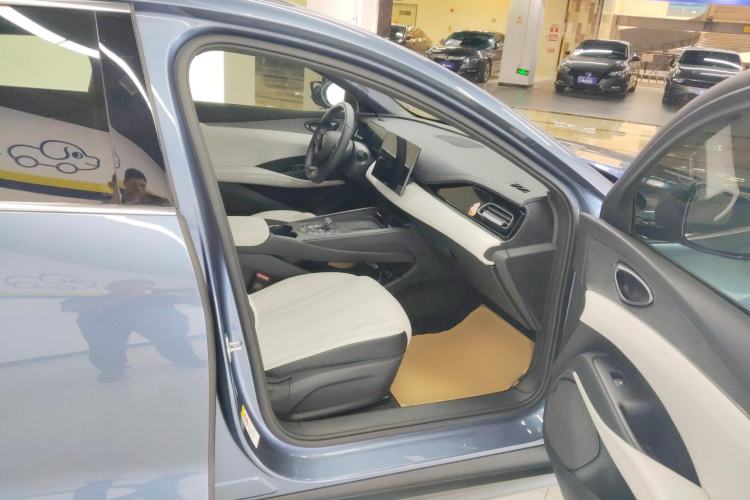 Used BYD Seal 06 New Energy 2024 DM-i 80KM Prestige Model Right Front Seat