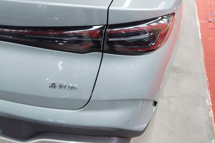 Used BYD Seal 06 New Energy 2024 DM-i 120KM Luxury Model Right Rear Taillight