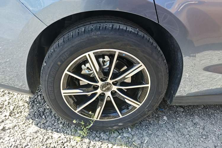 Used BYD Seal 06 New Energy 2024 DM-i 120KM Prestige Model Right Rear Wheel Hub