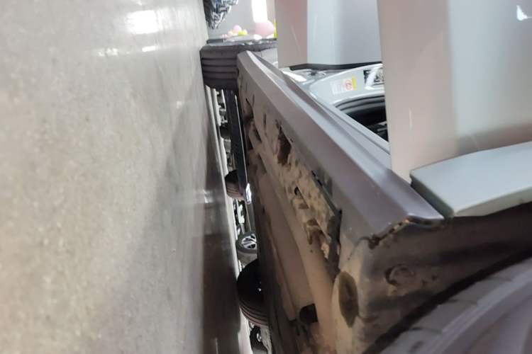Used BYD Seal 06 New Energy 2024 DM-i 120KM Luxury Model Right Side Sill