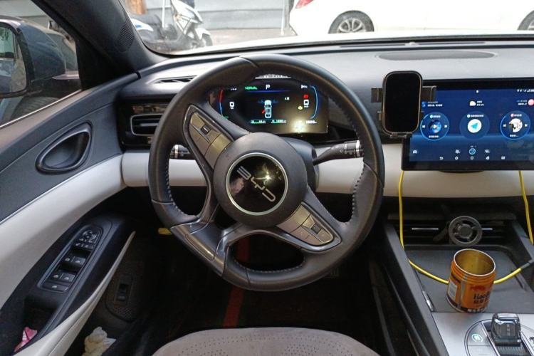Used BYD Seal 06 New Energy 2024 DM-i 80KM Luxury Model Steering Wheel