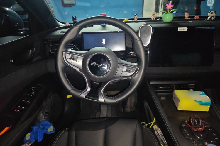 Used BYD Seal 06 New Energy 2024 DM-i 80KM Prestige Model Steering Wheel