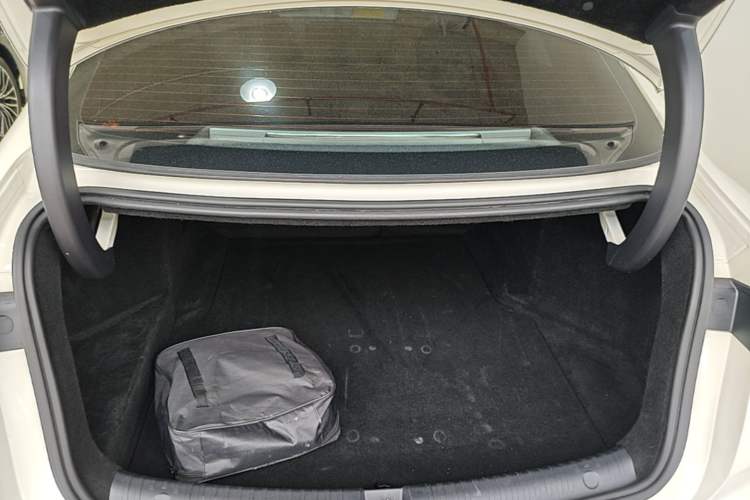 Used BYD Seal 06 New Energy 2024 DM-i 120KM Luxury Model Trunk