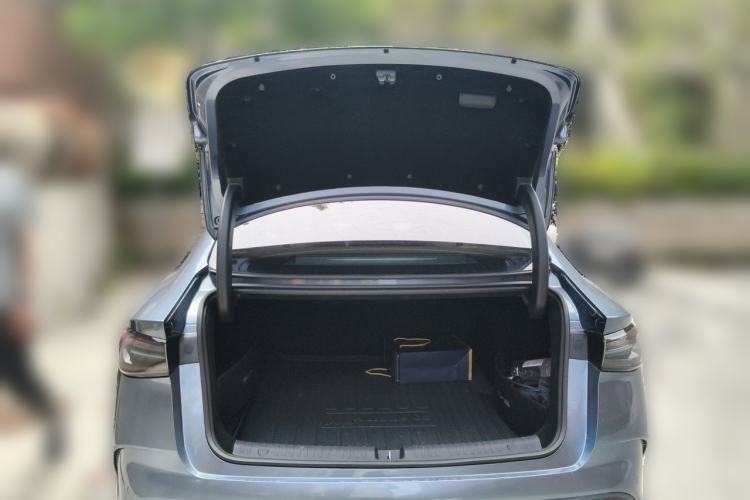 Used BYD Seal 06 New Energy 2024 DM-i 80KM Prestige Model Trunk