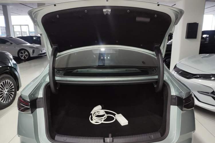 Used BYD Seal 06 New Energy 2024 DM-i 120KM Luxury Model Trunk