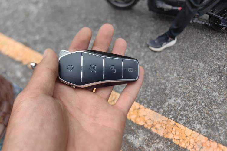 Used BYD Seal 06 New Energy 2024 DM-i 80KM Luxury Model Vehicle Key