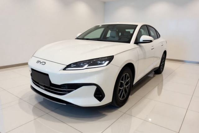 Ojetý BYD Seal 06 New Energy 2024 DM-i 80KM Luxury Model