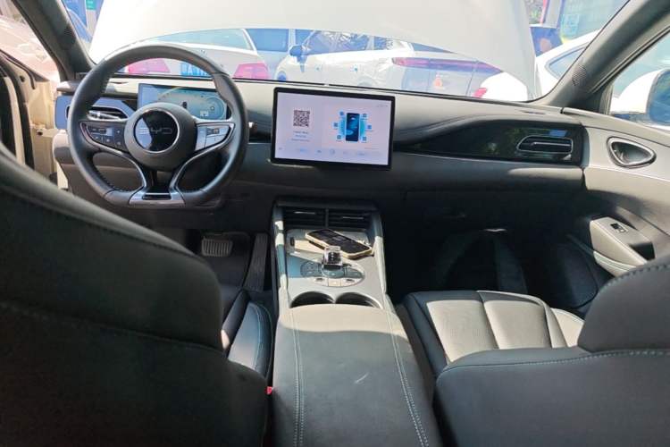 Used BYD Seal 06 New Energy 2024 DM-i 120KM Luxury Model Audio And AC Panel