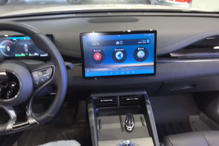Used BYD Seal 06 New Energy 2024 DM-i 80KM Prestige Model Audio And AC Panel