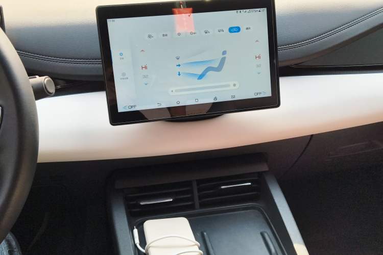 Used BYD Seal 06 New Energy 2024 DM-i 80KM Luxury Model Audio And AC Panel
